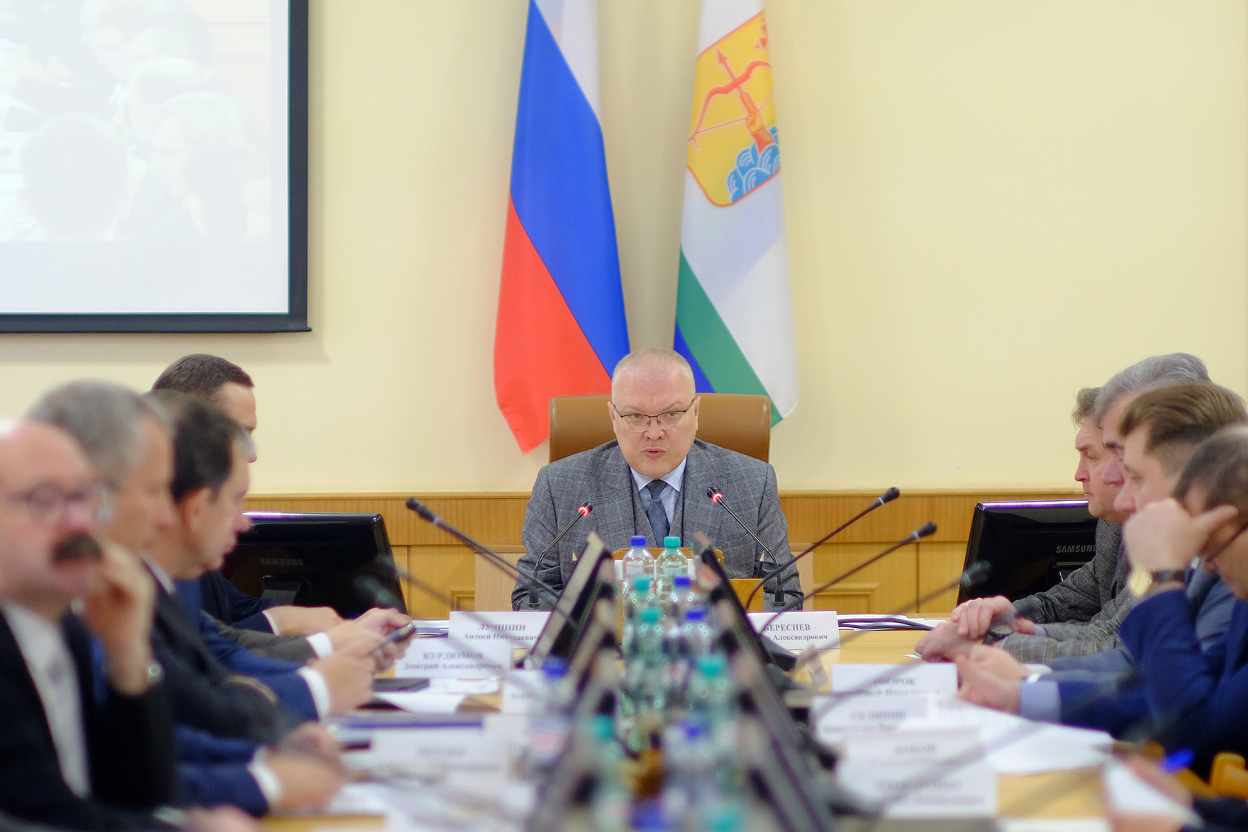 Укажите подпись к картинке.